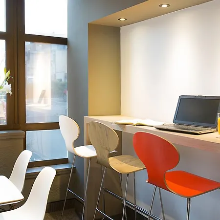 Ibis Centre Hotel 3*