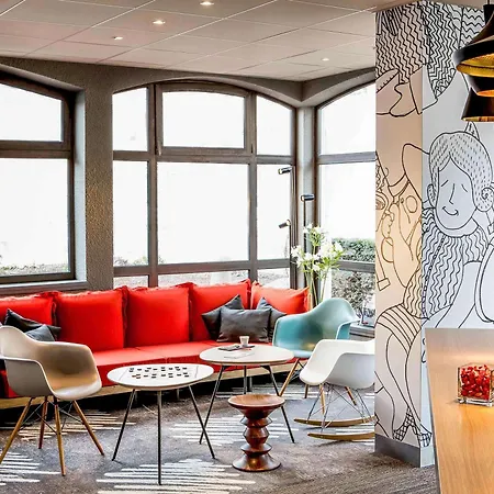 Ibis Centre Hotel 3*