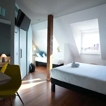 Ibis Centre Hotel 3*