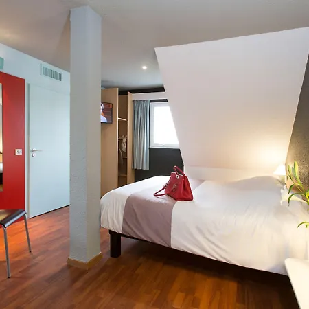 Ibis Centre Hotel