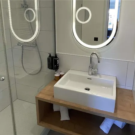 Ibis Centre מלון 3*