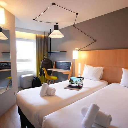 Ibis Centre מלון