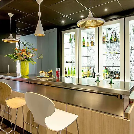 Ibis Centre